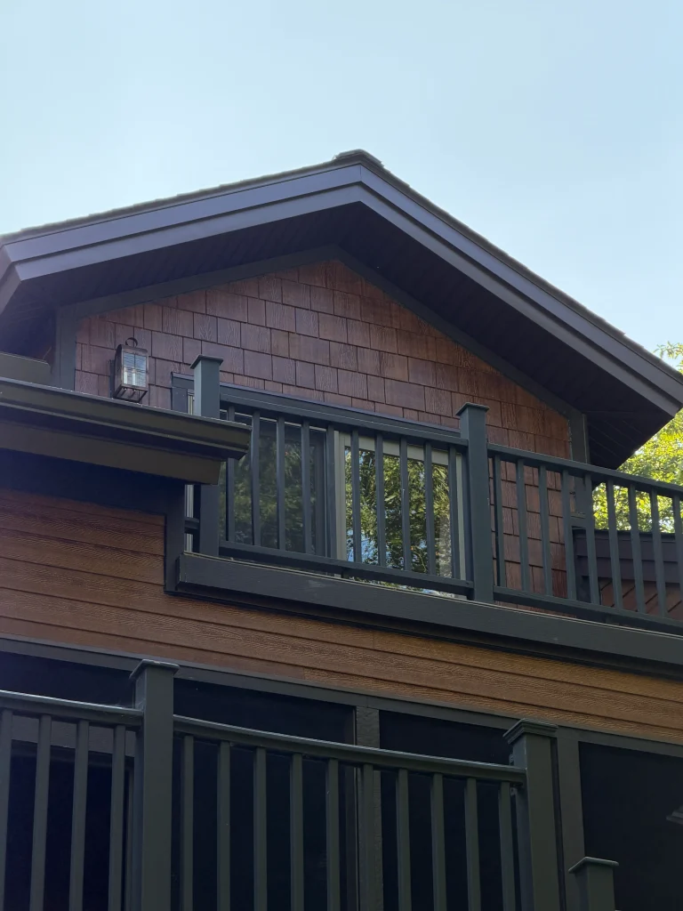 Fiber cement installation. Poconos Pines. Residential Home.